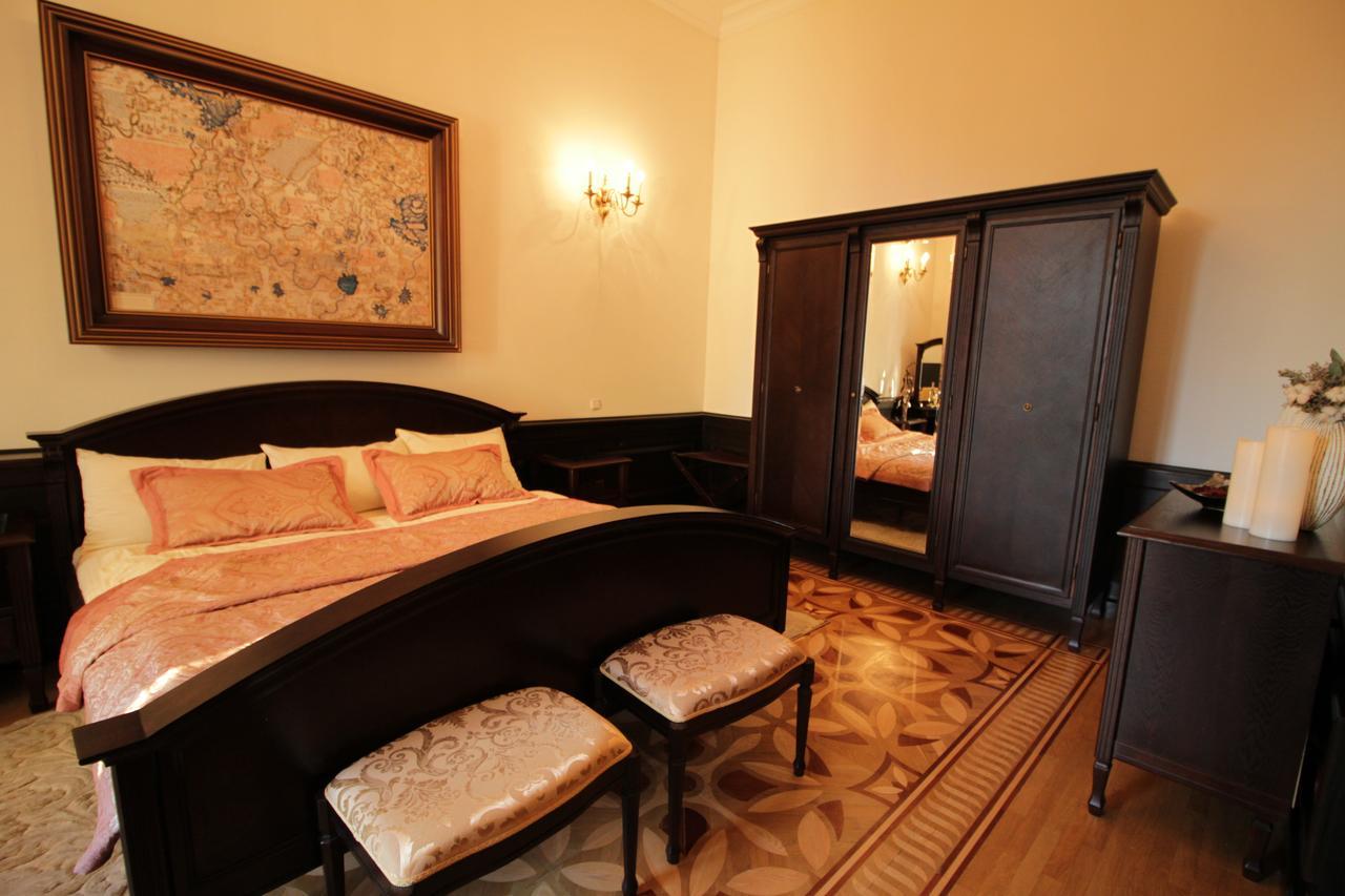 نياسفيز Palace Hotel المظهر الخارجي الصورة
